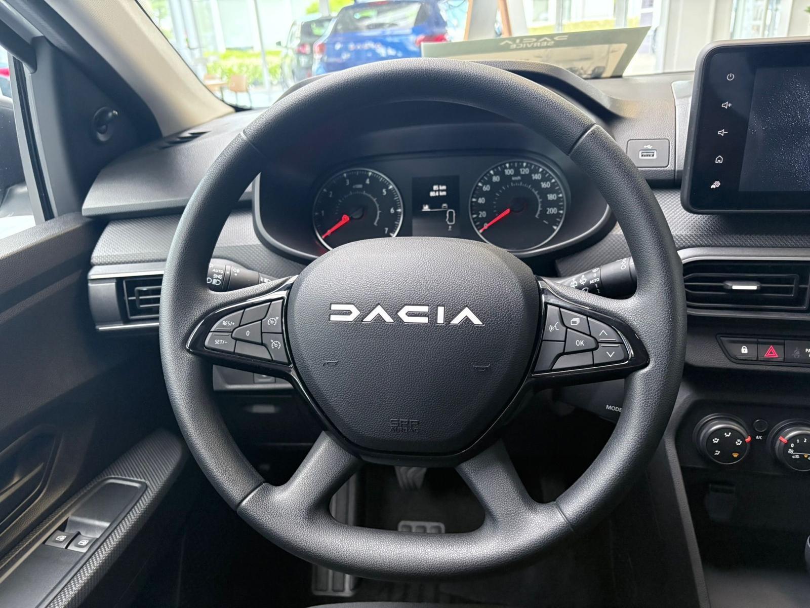 DACIA Sandero Essential TCe 90 DACIA Sandero Essential TCe 90