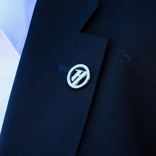 Pin von der Autowelt Hartmann