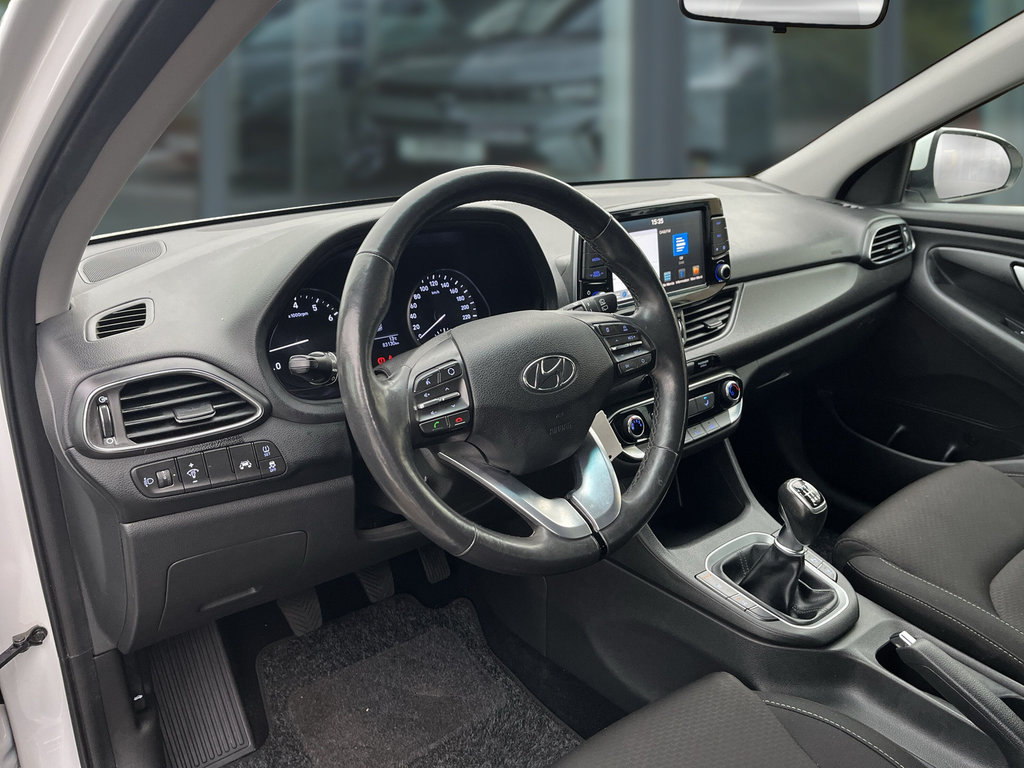 HYUNDAI i30 CW Trend 1,4 T-Gdi RF-Kamera, Carplay