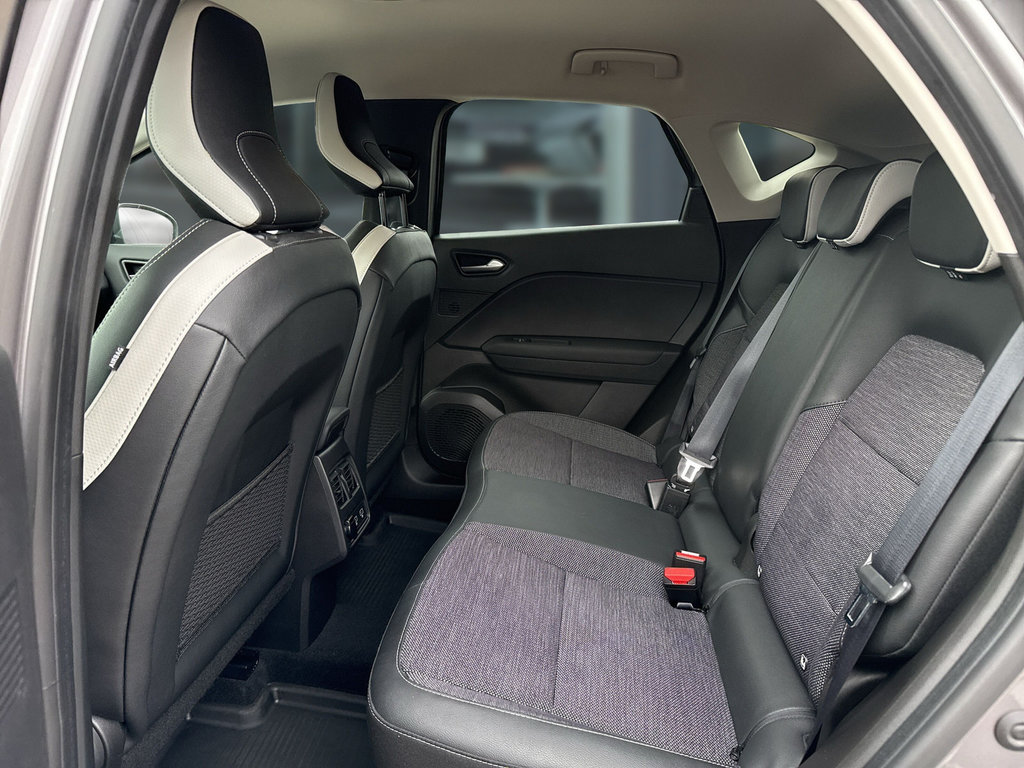 RENAULT Captur II INTENS E-TECH Plug-in 160 RENAULT Captur II INTENS E-TECH Plug-in 160