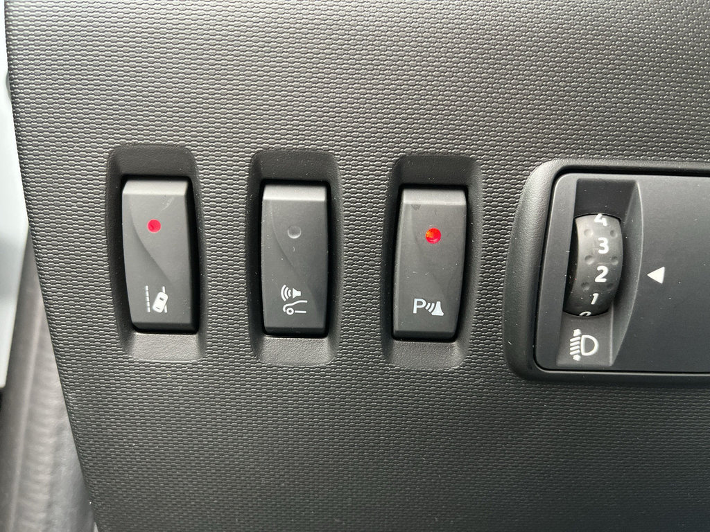 RENAULT Twingo E-Tech Techno RF-Kamera