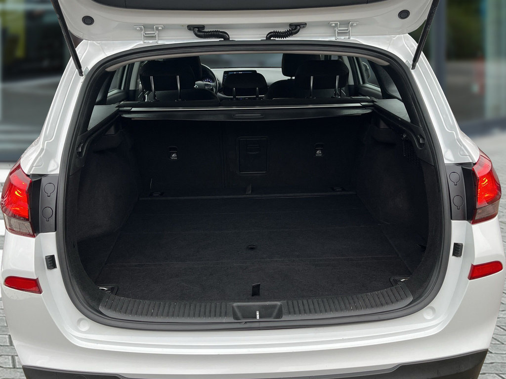 HYUNDAI i30 CW Trend 1,4 T-Gdi RF-Kamera, Carplay