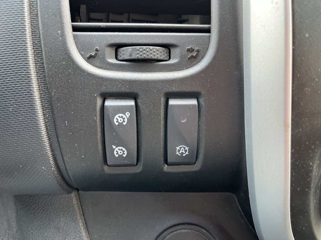 RENAULT Trafic Komfort L1H1 2,8t Dci 120 RF-Kamera, AHK RENAULT Trafic Komfort L1H1 2,8t Dci 120 RF-Kamera, AHK