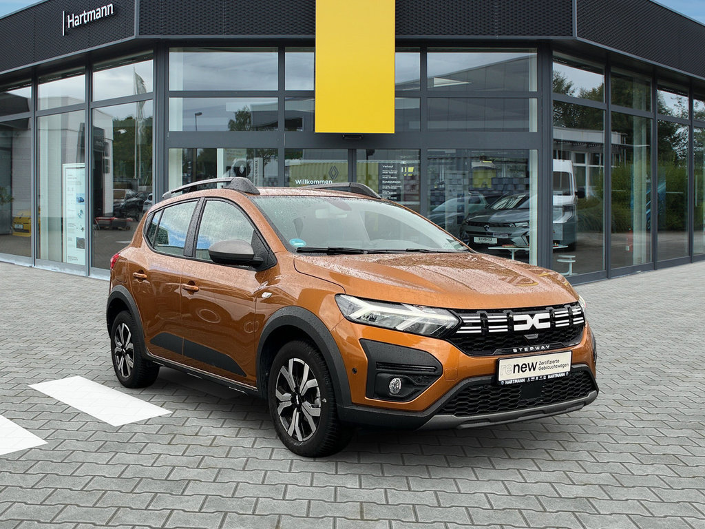 DACIA Sandero TCe 90 Stepway Expression RF-Kamera;LED DACIA Sandero TCe 90 Stepway Expression RF-Kamera;LED