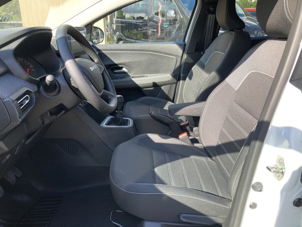 DACIA Jogger 1.0 TCe 110 Expression RF-Kamera