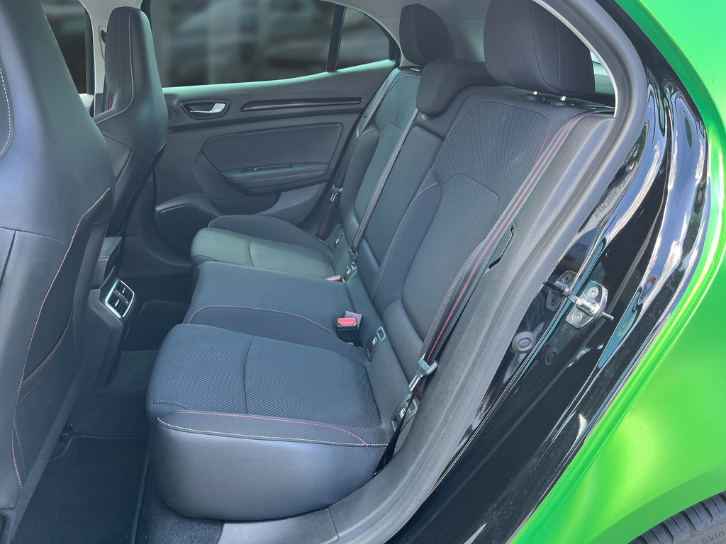 RENAULT Megane IV R.S. TCe 300 EDC Cruising-Paket RENAULT Megane IV R.S. TCe 300 EDC Cruising-Paket