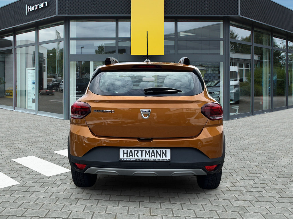DACIA Sandero 1.0 TCe 90 Stepway Comfort RF-Kamera DACIA Sandero 1.0 TCe 90 Stepway Comfort RF-Kamera