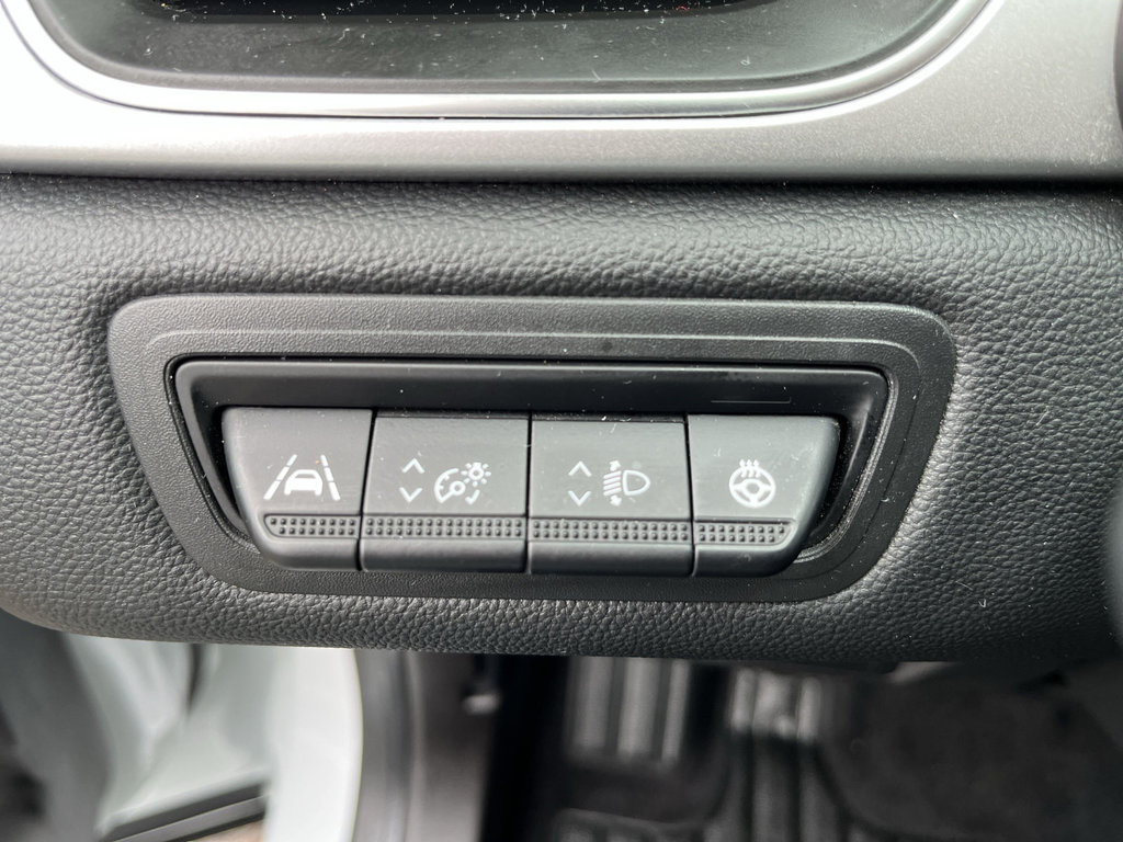 RENAULT Captur Techno M-Hybrid 140 EDC RF-Kamera, Wi-Pak RENAULT Captur Techno M-Hybrid 140 EDC RF-Kamera, Wi-Pak