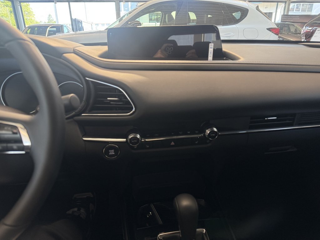 MAZDA CX-30 2.5L e-SKYACTIV G 140ps 6AT Exclusive-line MAZDA CX-30 2.5L e-SKYACTIV G 140ps 6AT Exclusive-line