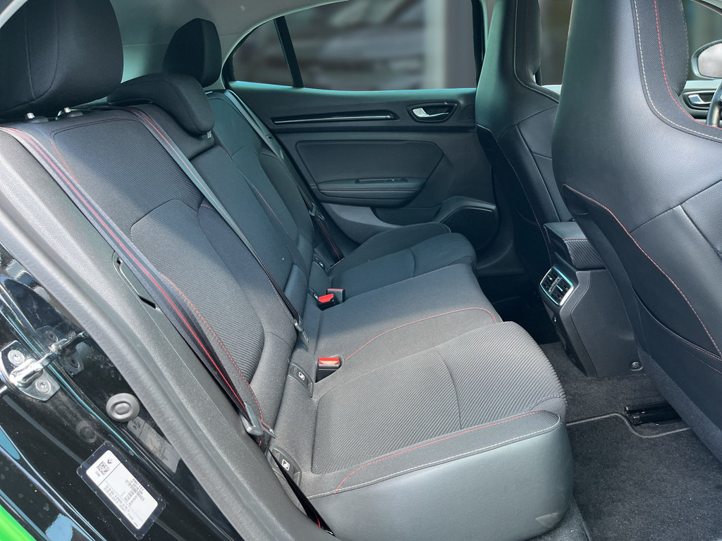 RENAULT Megane IV R.S. TCe 300 EDC Cruising-Paket RENAULT Megane IV R.S. TCe 300 EDC Cruising-Paket