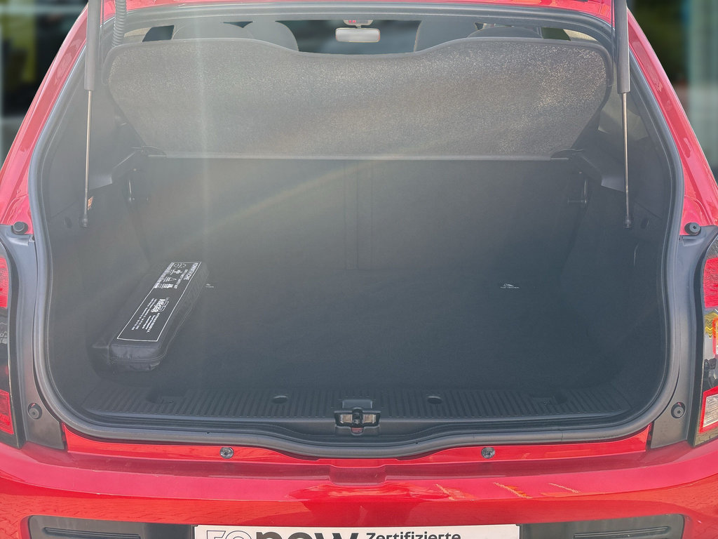 RENAULT Twingo Dynamique ENERGY TCe 90 E6 RENAULT Twingo Dynamique ENERGY TCe 90 E6