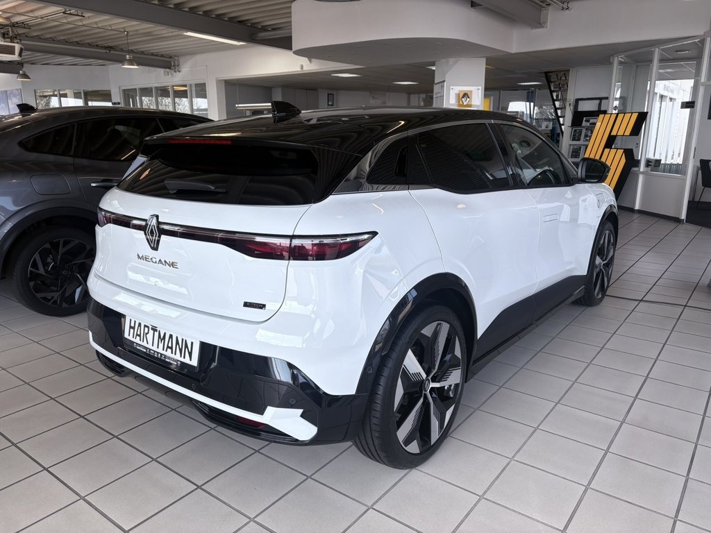 RENAULT Megane E-TECH Techno 220 Comfort Range
