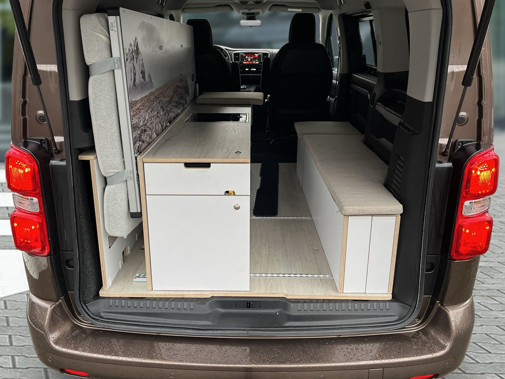CITROEN SpaceTourer 2.0 HDI180 Feel Wohnmobil-Ausbau