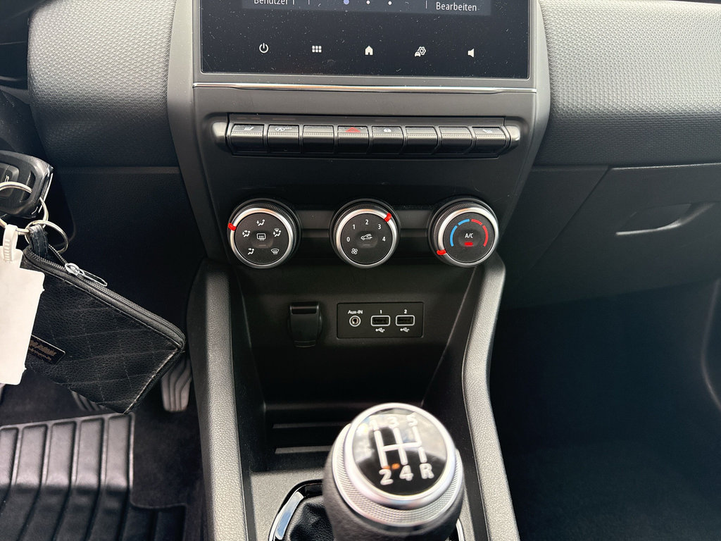 RENAULT Clio Equilibre SCe 65 RENAULT Clio Equilibre SCe 65