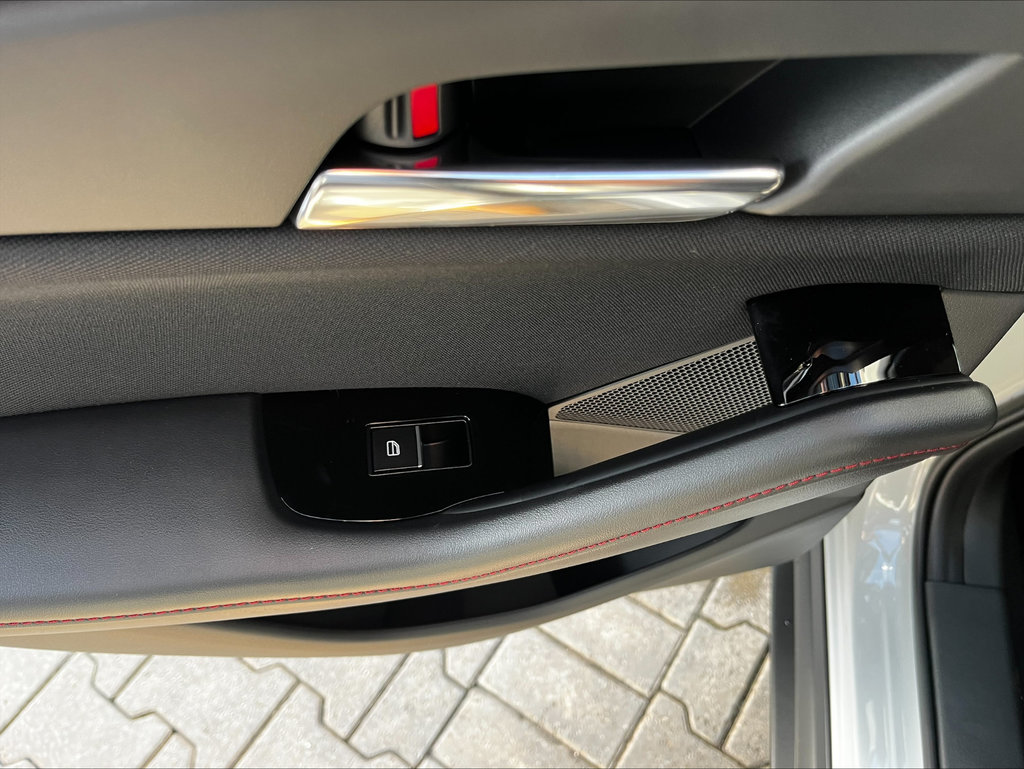 MAZDA CX-30 2.5L e-SKYACTIV G 140ps 6AT FWD Homura MAZDA CX-30 2.5L e-SKYACTIV G 140ps 6AT FWD Homura