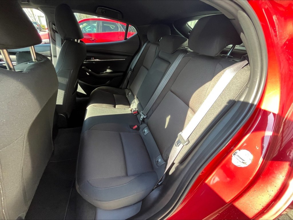 RENAULT Captur Techno Mild Hybrid 160 EDC Winter-Paket