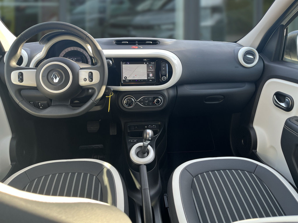 RENAULT Twingo E-Tech Techno Techno, RF-Kamera