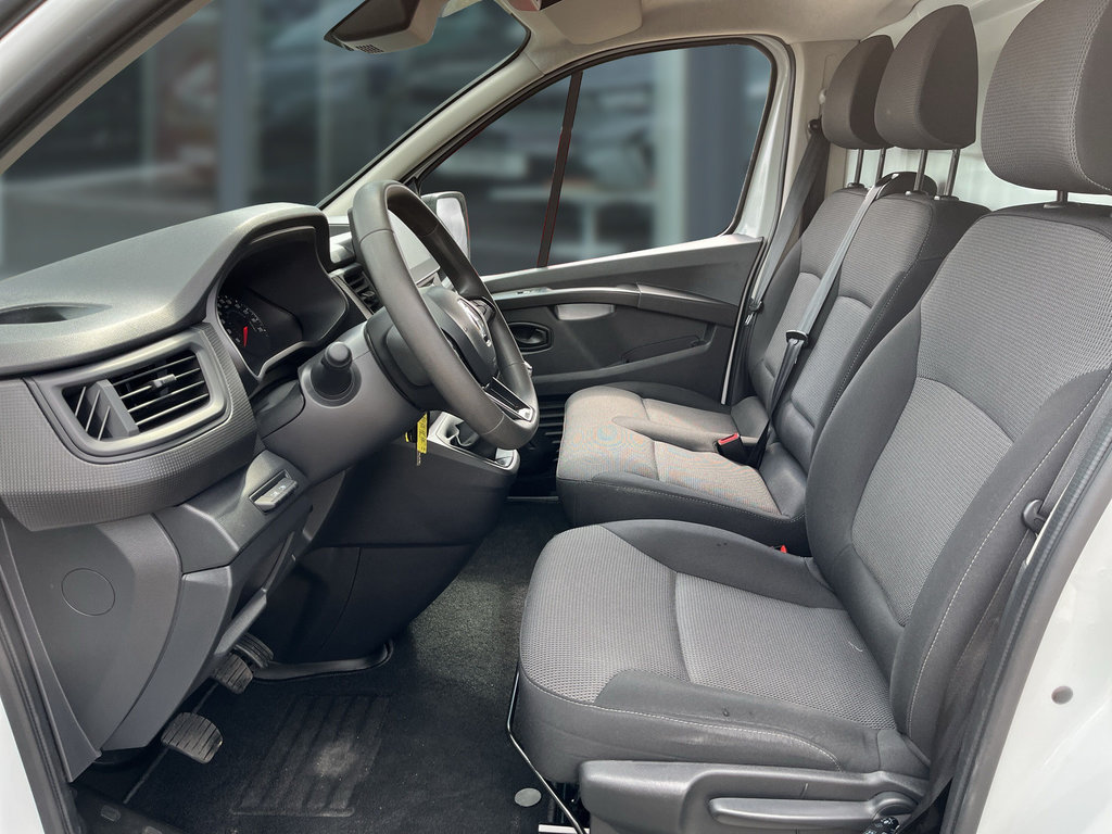 RENAULT Trafic Komfort L1H1 3,0t Blue dCi 130 Klima,LED RENAULT Trafic Komfort L1H1 3,0t Blue dCi 130 Klima,LED