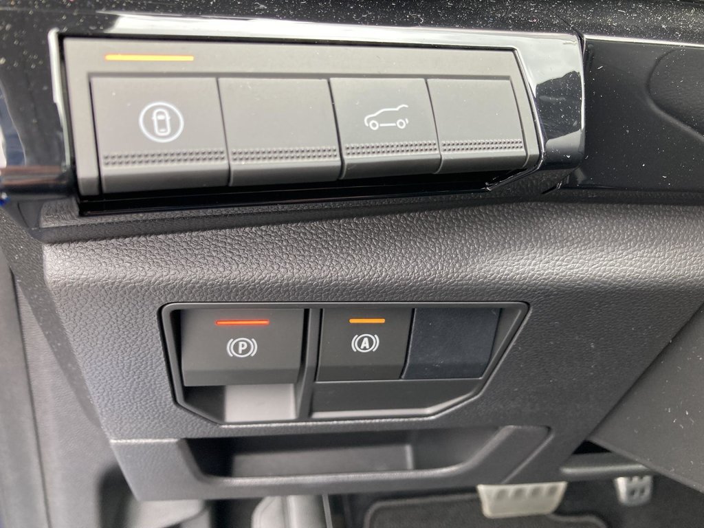 RENAULT Rafale Techno E-Tech Full Hybrid 200