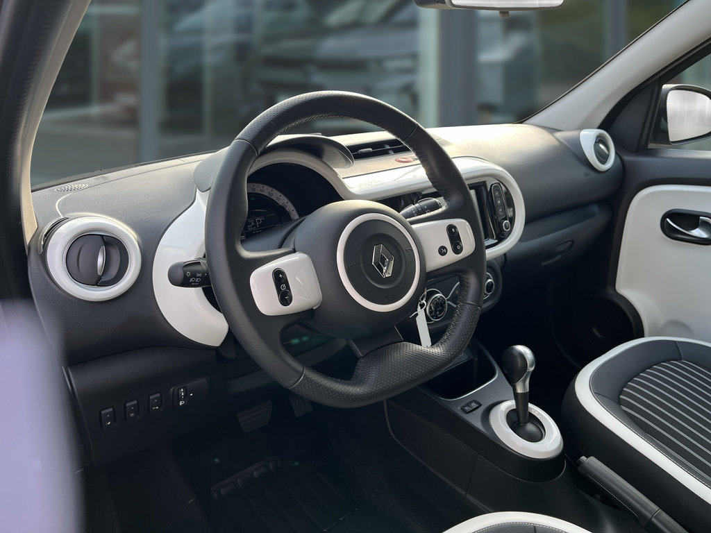 RENAULT Twingo E-Tech Techno RF-Kamera RENAULT Twingo E-Tech Techno RF-Kamera