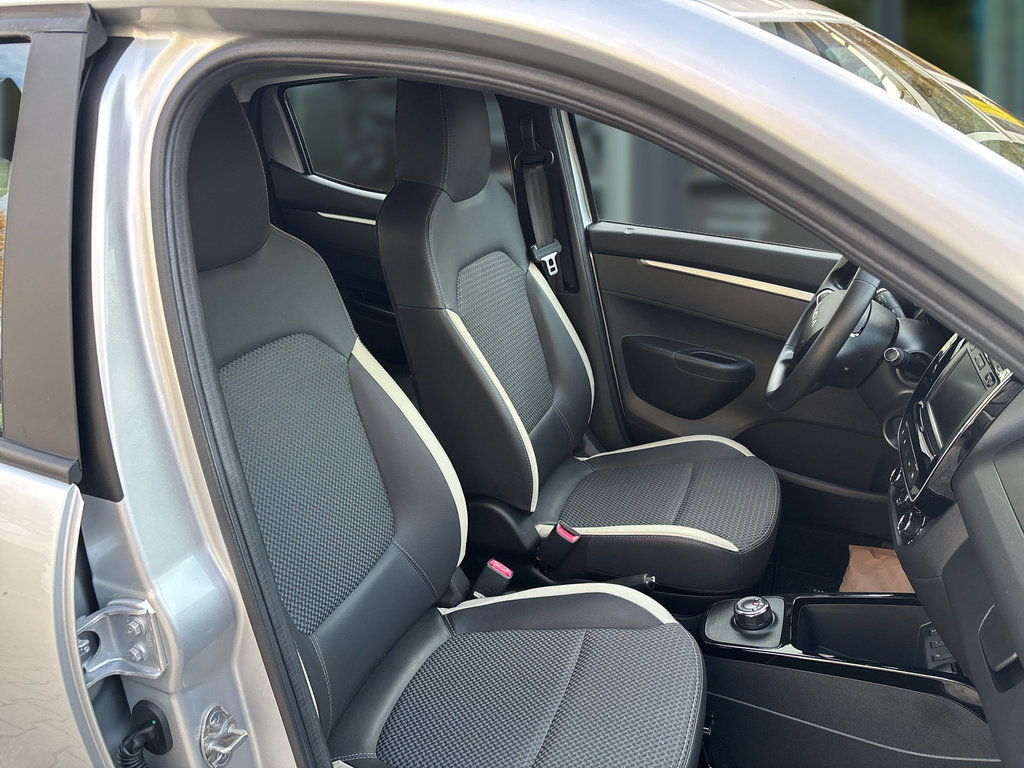 DACIA Spring Essential