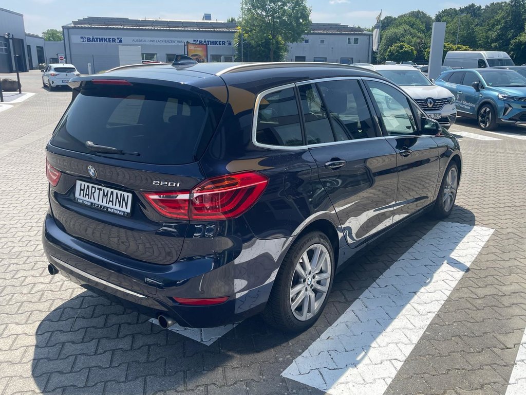 BMW 220 i Gran Tourer Luxury Line