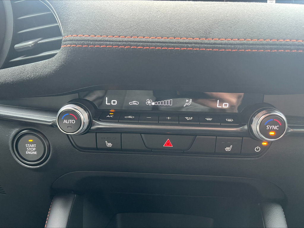 MAZDA 3 2.5L e-SKYACTIV G 140ps 6AT FWD Nagisa