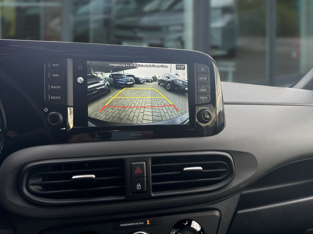 HYUNDAI i10 1.0 Connect & Go