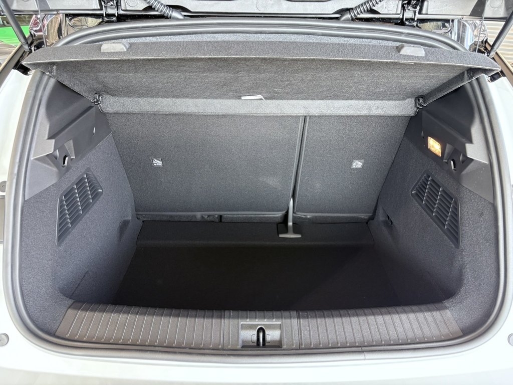 RENAULT Megane E-TECH Techno 220 Comfort Range