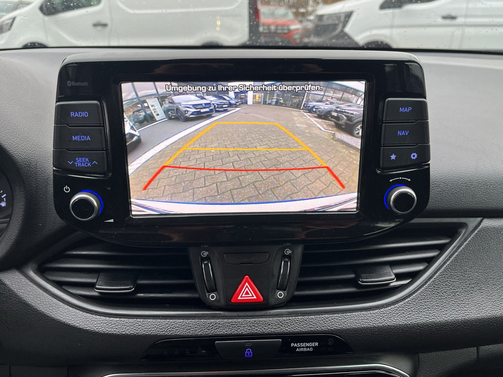 HYUNDAI i30 CW Trend 1,4 T-Gdi RF-Kamera, Carplay