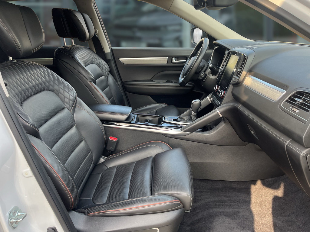 RENAULT Koleos Initiale dCi 185 4WD Bose, Winter-Pak. RENAULT Koleos Initiale dCi 185 4WD Bose, Winter-Pak.