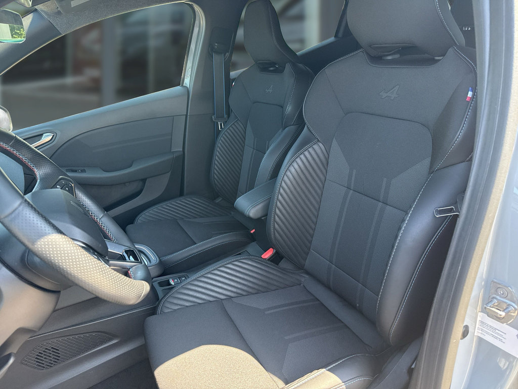 RENAULT Clio V Esprit Alpine E-Tech Full Hybrid 145 RENAULT Clio V Esprit Alpine E-Tech Full Hybrid 145