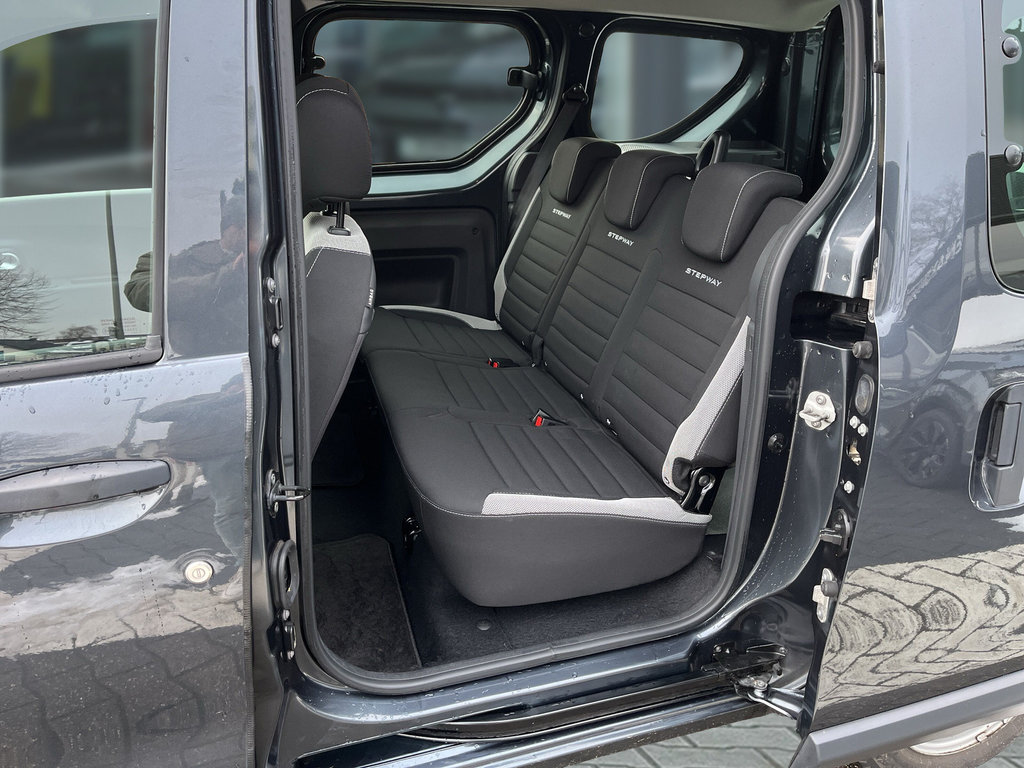 DACIA Dokker 1.3 TCe 130 Stepway Plus