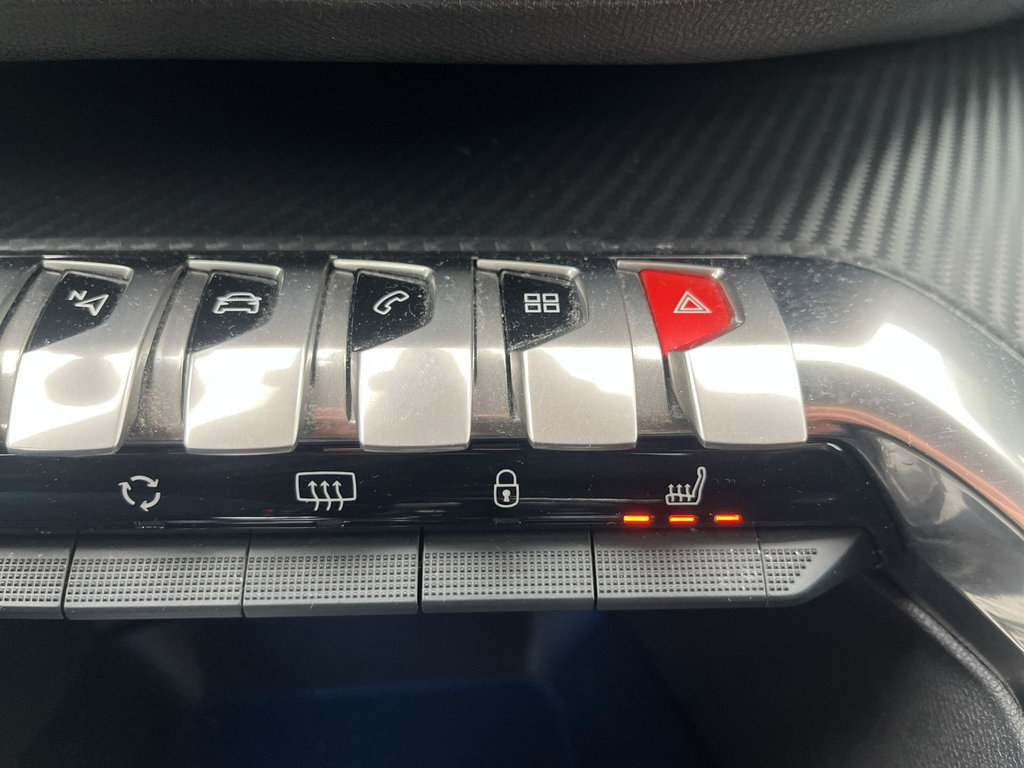 PEUGEOT 5008 1.5 BlueHDi 130 Active Pack 7-Sitzer; LED