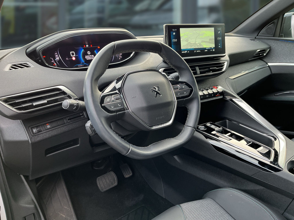 PEUGEOT 5008 1.2 PureTech 130 Allure Pack 7-Sitze, LED