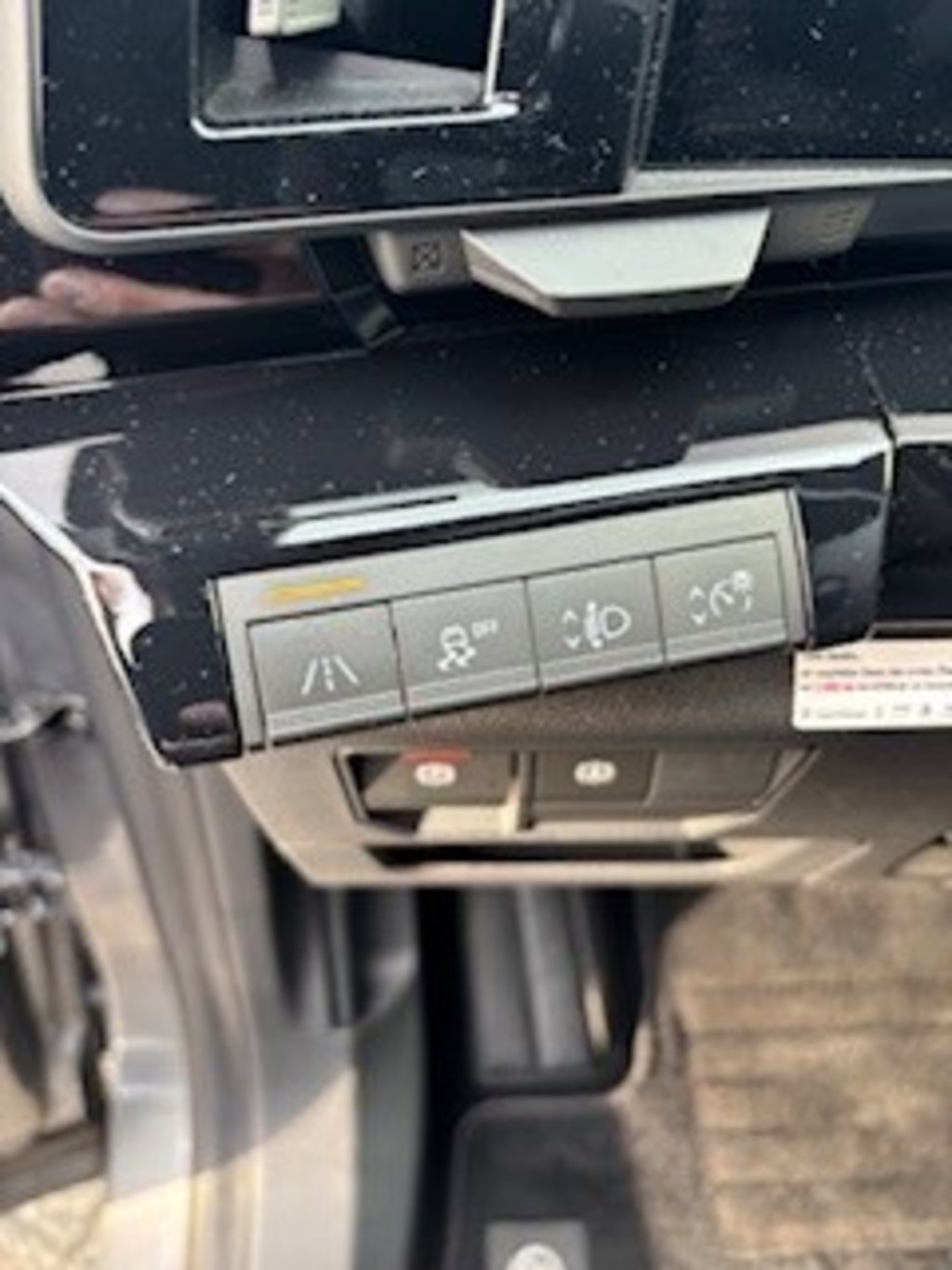 RENAULT Austral Equilibre Mild Hybrid 140 Auto RENAULT Austral Equilibre Mild Hybrid 140 Auto