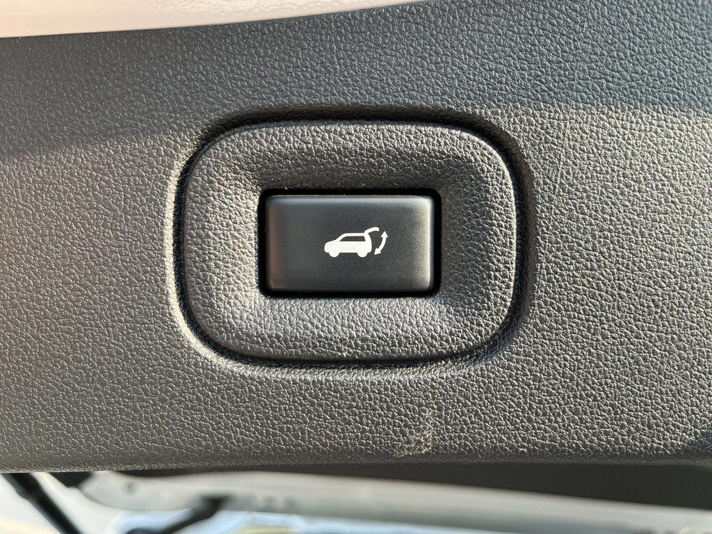 RENAULT Koleos Initiale dCi 185 4WD Bose, Winter-Pak. RENAULT Koleos Initiale dCi 185 4WD Bose, Winter-Pak.