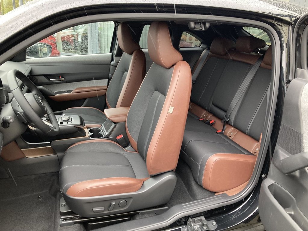 MAZDA MX-30 Advantage Anhängerkupplung für Fahrräder MAZDA MX-30 Advantage Anhängerkupplung für Fahrräder