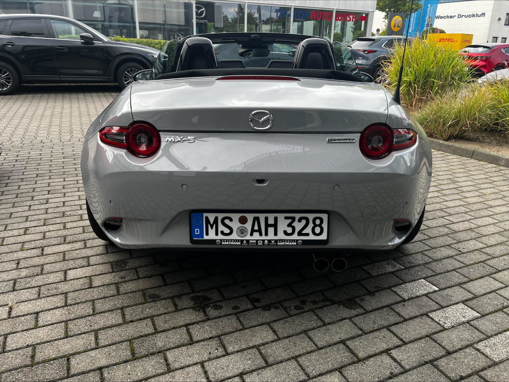 MAZDA MX-5 1.5L SKYACTIV-G 132 6MT RWD Homura MAZDA MX-5 1.5L SKYACTIV-G 132 6MT RWD Homura