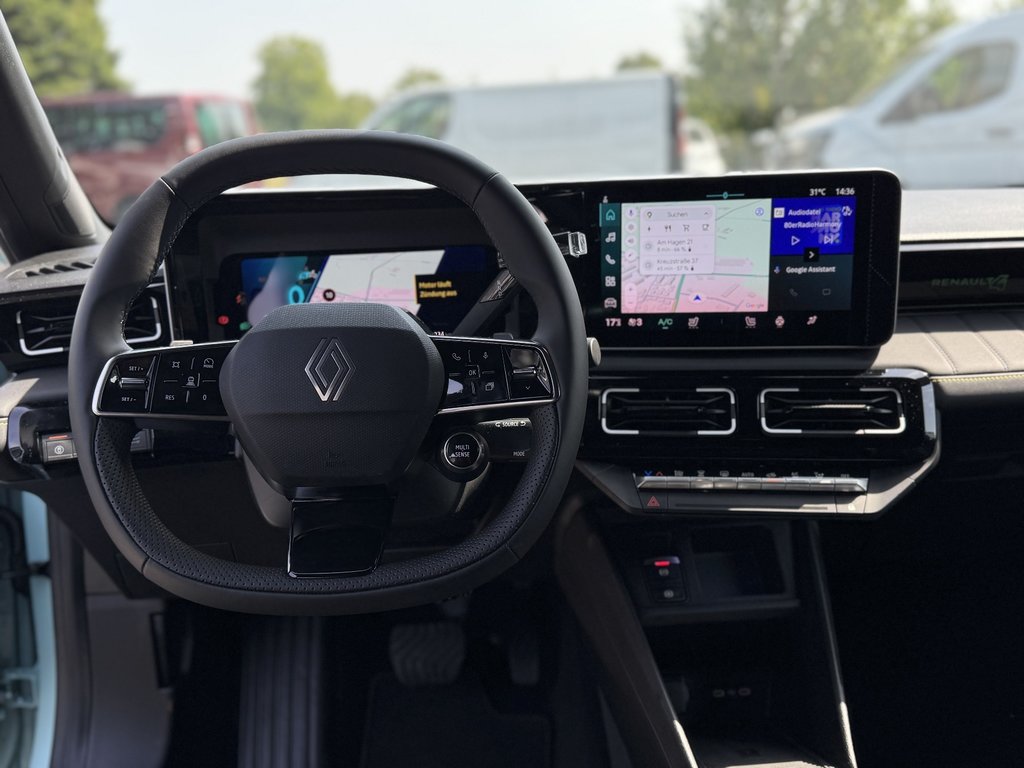 RENAULT R 4 E-Tech Iconic 150 Comfort Range