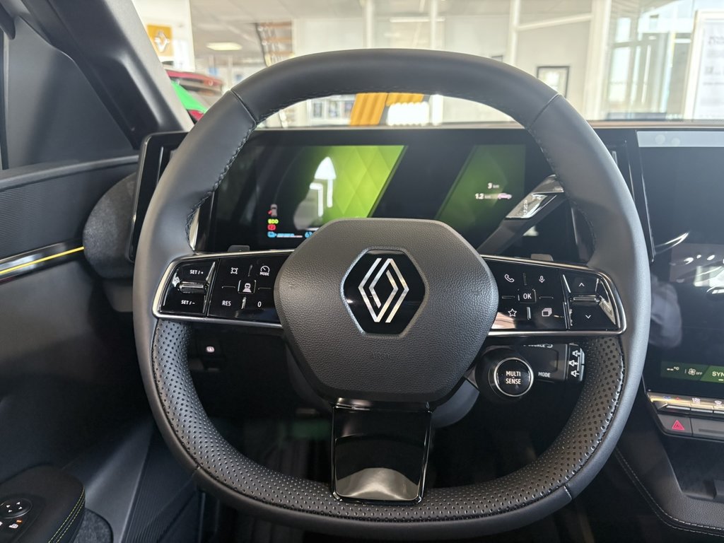 RENAULT Megane E-TECH Techno 220 Comfort Range