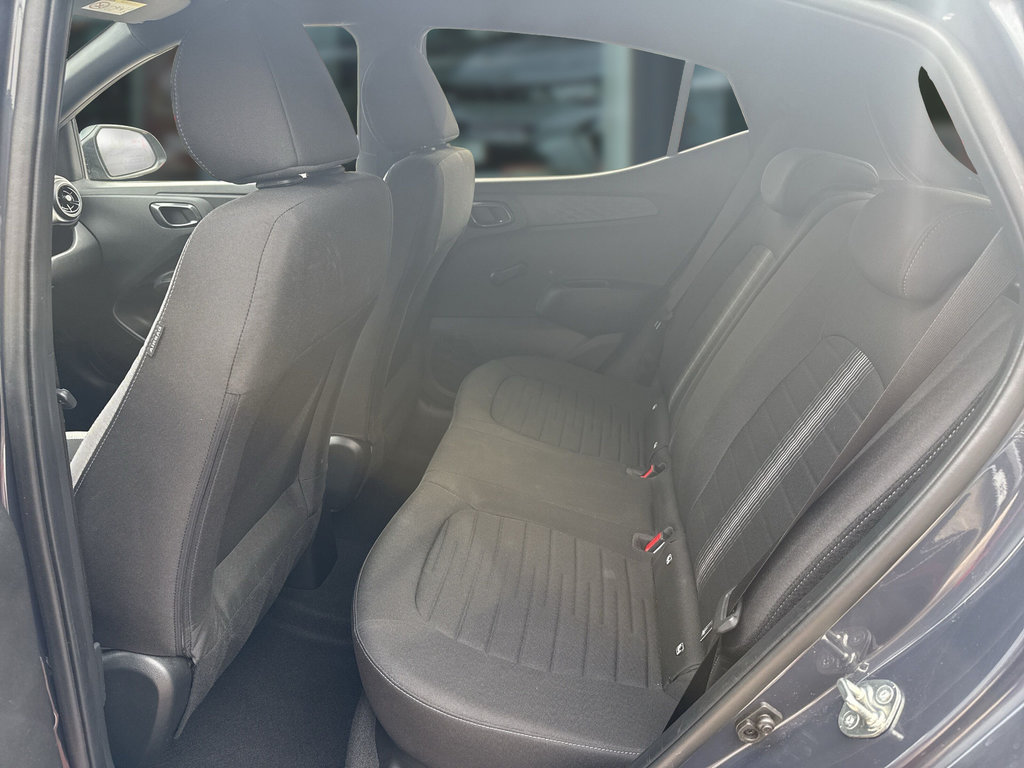 HYUNDAI i10 1.0 Connect & Go