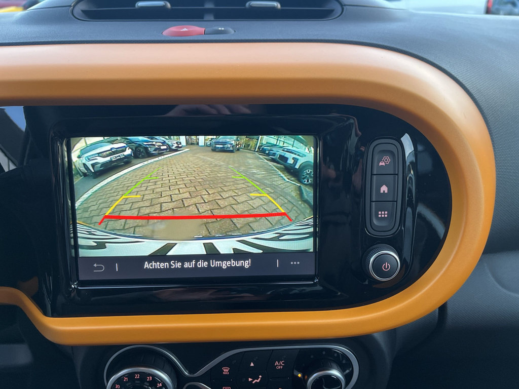 RENAULT Twingo E-Tech Techno RENAULT Twingo E-Tech Techno