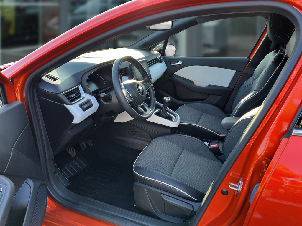 RENAULT Clio Techno TCe 90 RF-Kamera, LED