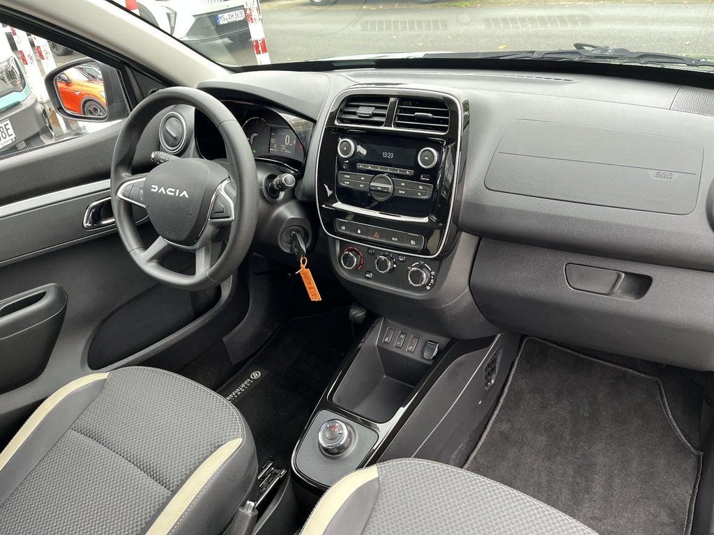 DACIA Spring Essential ELECTRIC 45 DACIA Spring Essential ELECTRIC 45