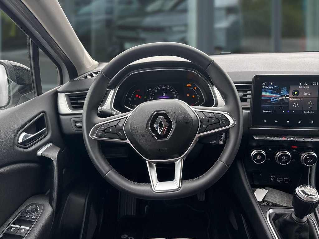 RENAULT Captur INTENS TCe 140 RENAULT Captur INTENS TCe 140