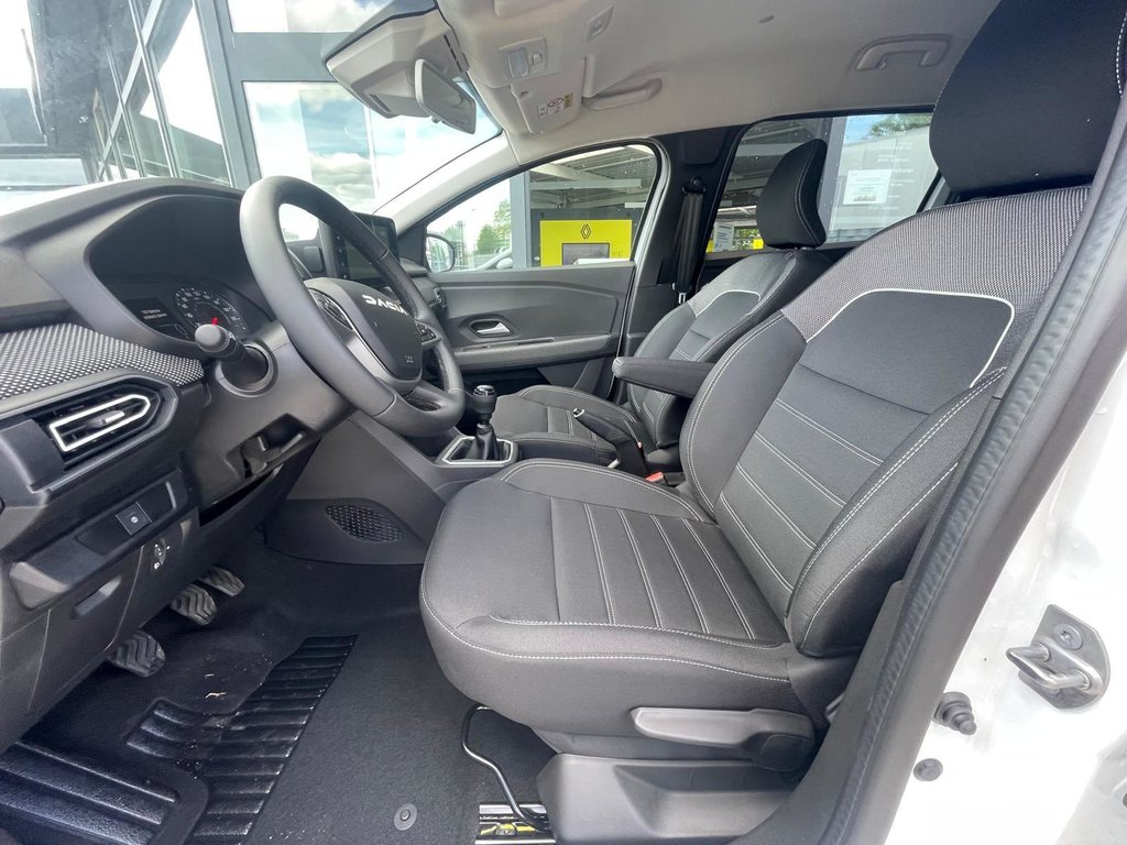 DACIA Jogger Expression TCe 110 AHK+GJR