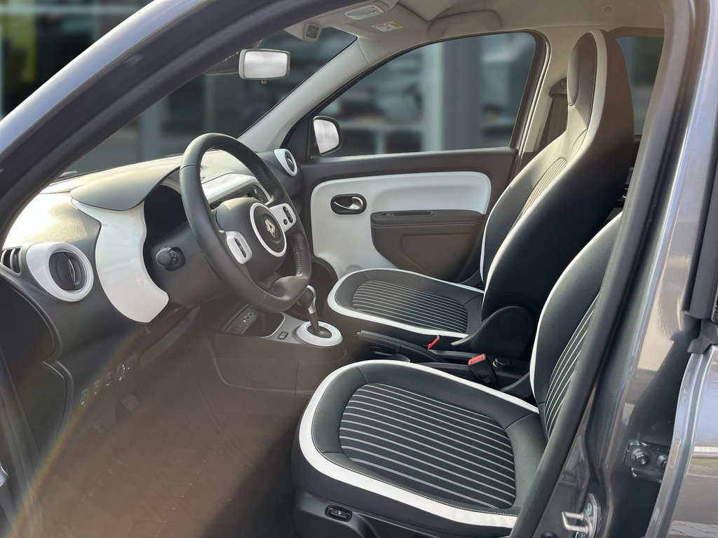 RENAULT Twingo E-Tech Techno RF-Kamera RENAULT Twingo E-Tech Techno RF-Kamera