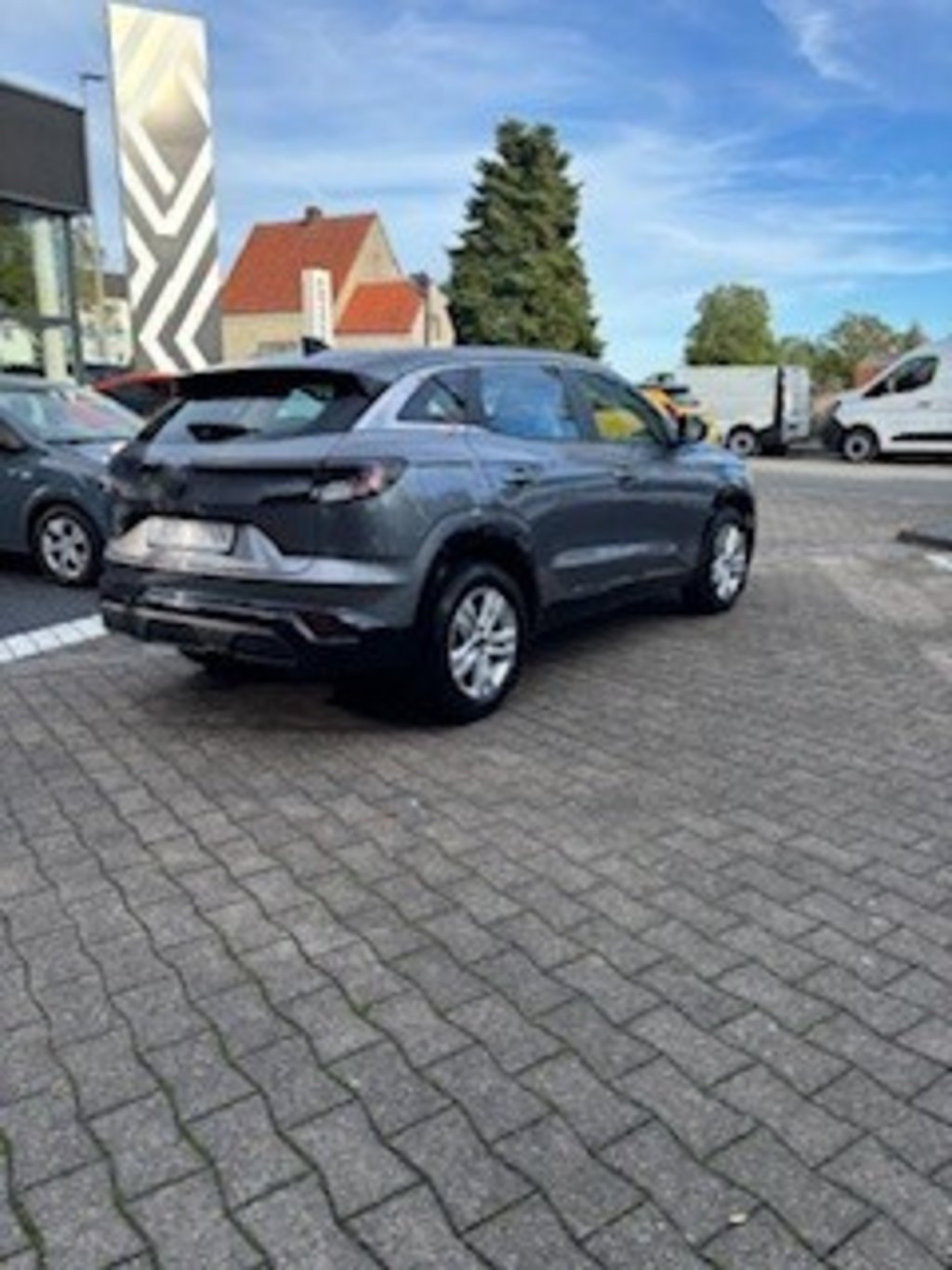 RENAULT Austral Equilibre Mild Hybrid 140 Auto