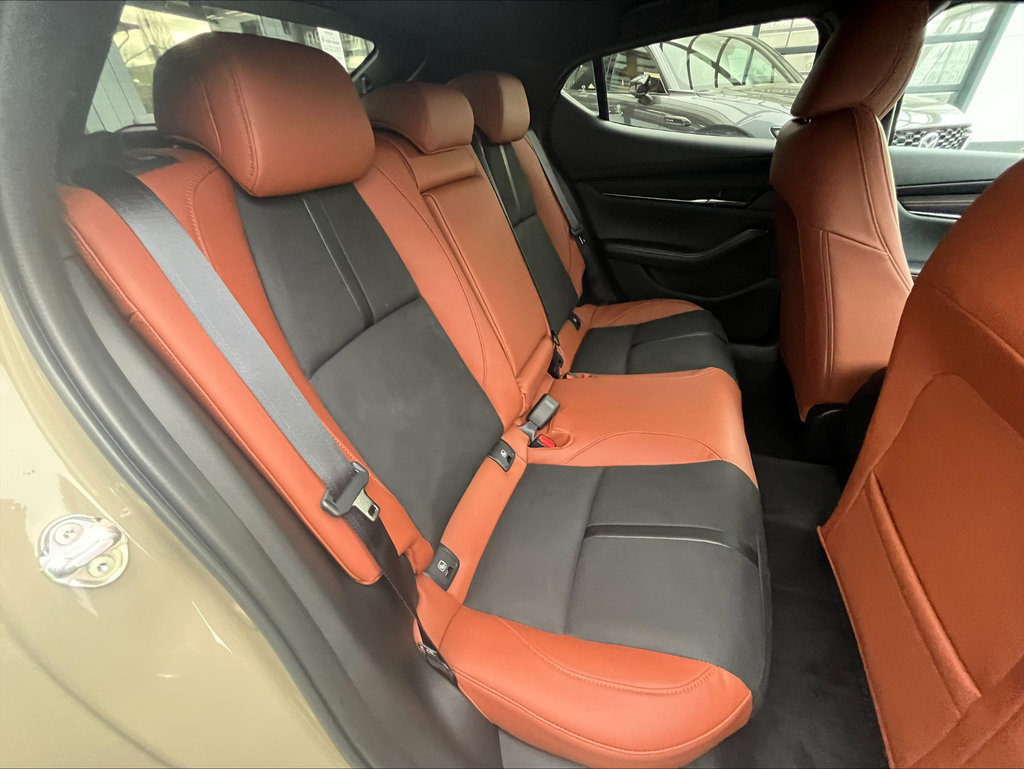 MAZDA 3 2.5L e-SKYACTIV G 140ps 6AT FWD Nagisa